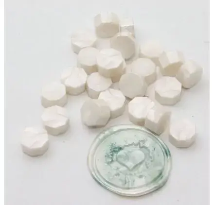 Vente Flash Sachet de 100 pastilles de cire 'DIY & Cie' Blanc nacré