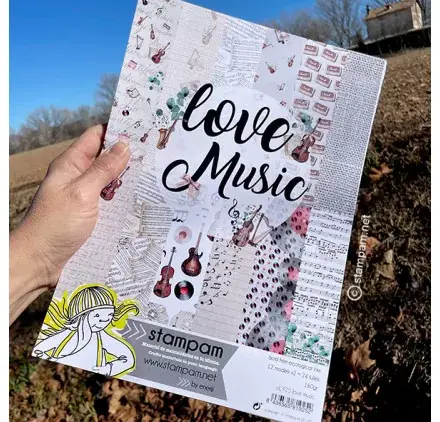Prix Choc Bloc de 24 papiers décorés A4 'Stampam' Love Music