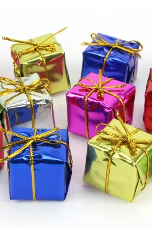 Produit De Marque Mini cadeaux décoratifs - 12 pièces
