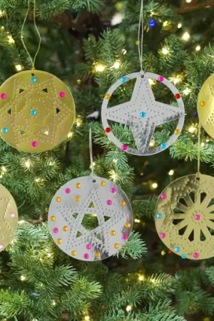 Dernier Modèle Kit boules de Noël à poinçonner - 30 pièces