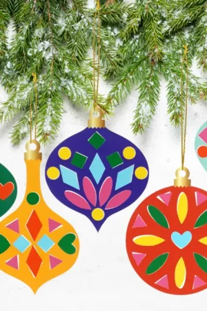 Offre Du Jour Kit boules de noël à décorer + gommettes - 6 pièces